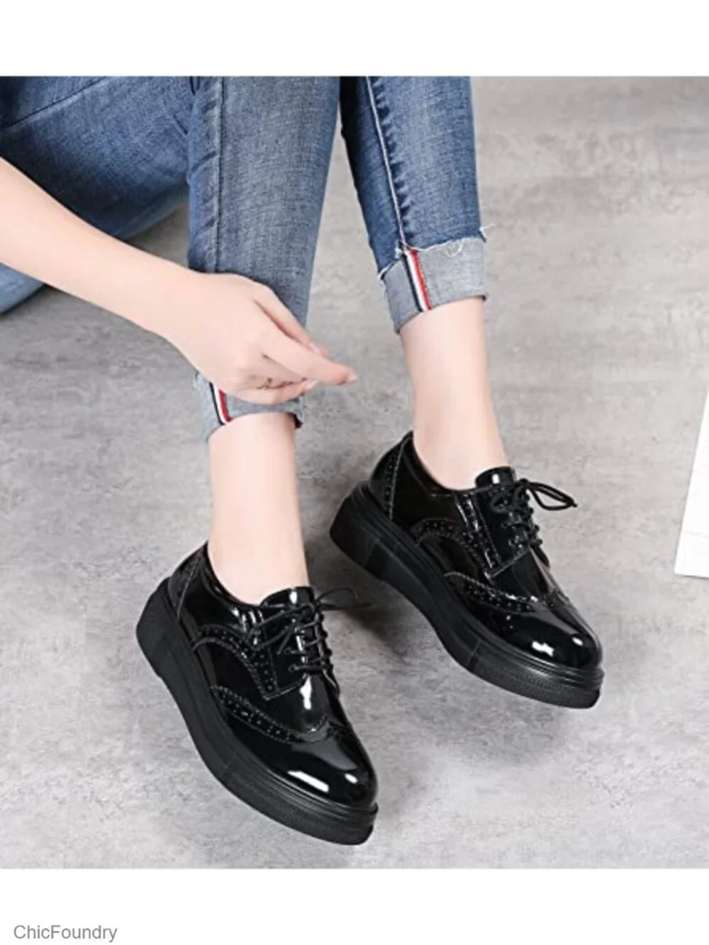 Women's Platform Lace-Up Oxford Shoes Water Resistant Leather Wingtips Brogues